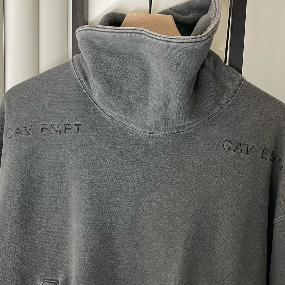 Cav Empt forest mock turtleneck sweater in charcoal color size Medium